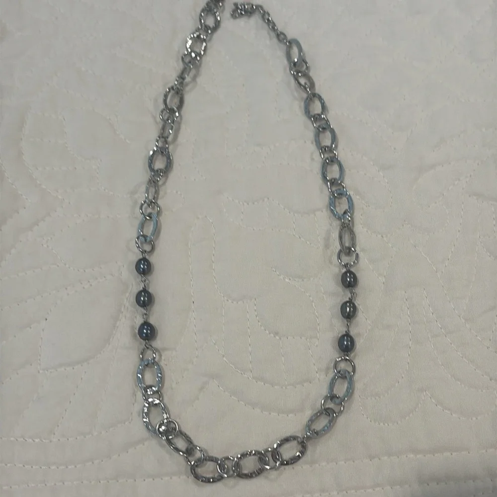 Elegant Silver (Steel) Chain Necklace - Picture 4 of 4